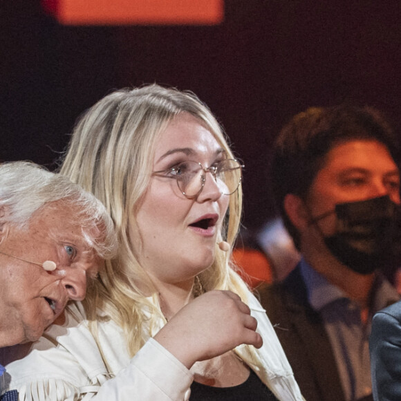 Exclusif - Dave, Lola Dubini et Jean-Philippe Janssens - Enregistrement de l'émission "Spectaculaire" à Paris, qui sera diffusée le 30 octobre sur France 2 © Pierre Perusseau / Bestimage