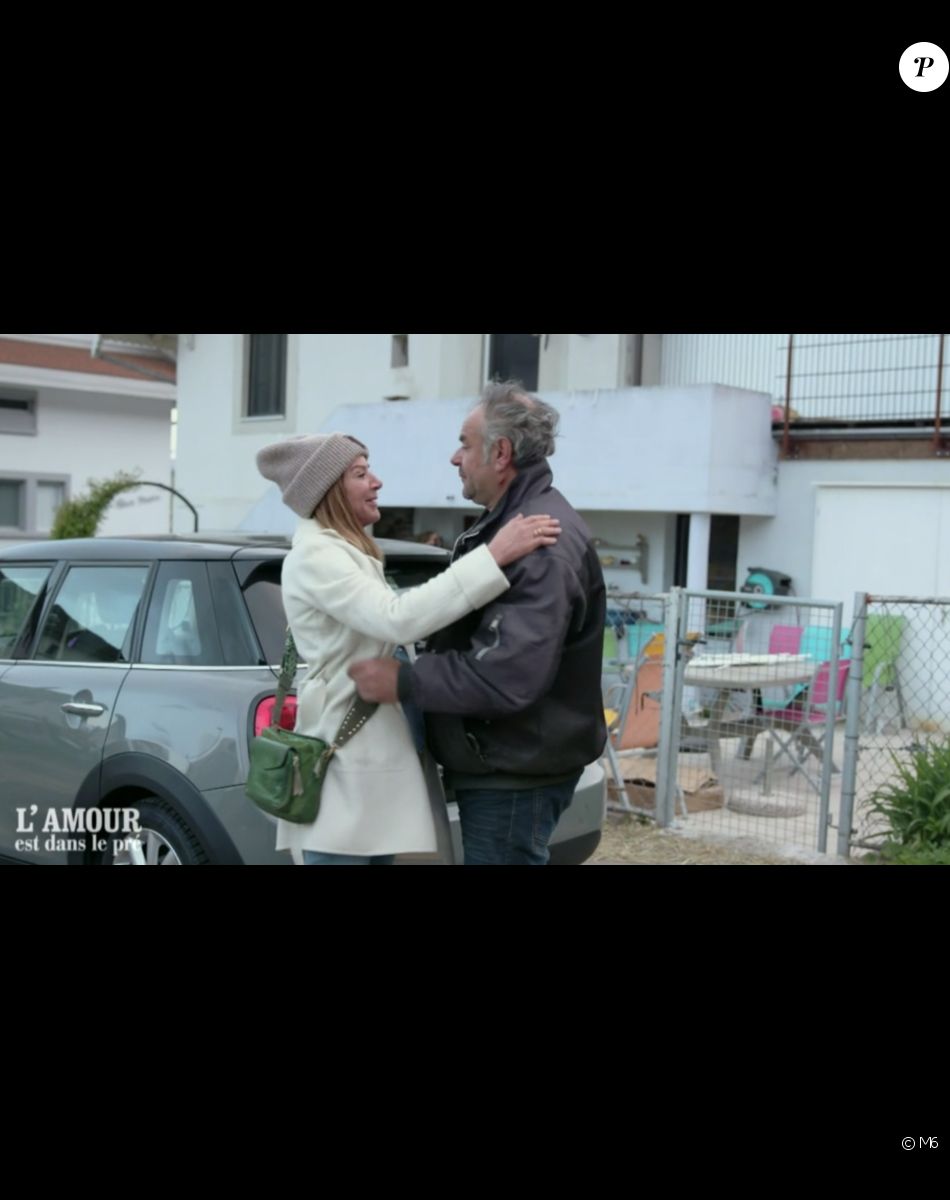 Jean-Daniel lors du séjour à la ferme avec ses prétendantes Zakia et Céline dans "L'amour est dans le pré" - Épisode du 8 novembre 2021, M6