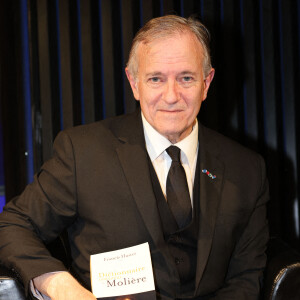 Exclusif - Rencontre avec Francis Huster autour de son ouvrage "Dictionnaire amoureux de Molière" dans la salle Station Ausone - Librairie Mollat à Bordeaux, France, le 19 octobre 2021. © Jean-Marc Lhomer/Bestimage