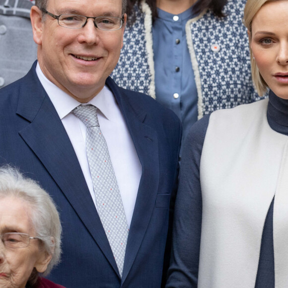 Le Prince Albert II et la Princesse Charlène de Monaco offrent des cadeaux aux personnes défavorisées au bureau de la Croix-Rouge monégasque dans le cadre des célébrations de la fête nationale monégasque, Monaco le 15 novembre 2019, © Olivier Huitel/Pool/Bestimage 