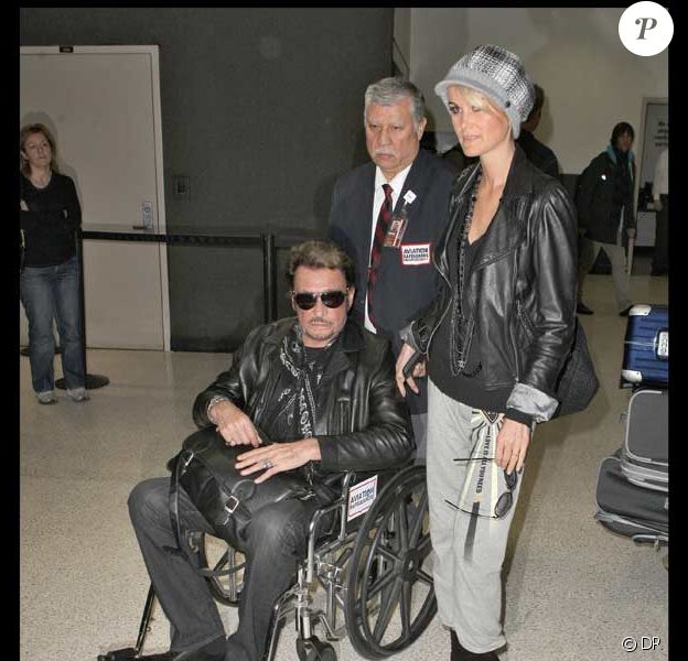 Johnny Hallyday Et Laeticia Entament Une Action En Justice D Urgence Ca Va Chauffer Communique Officiel Purepeople