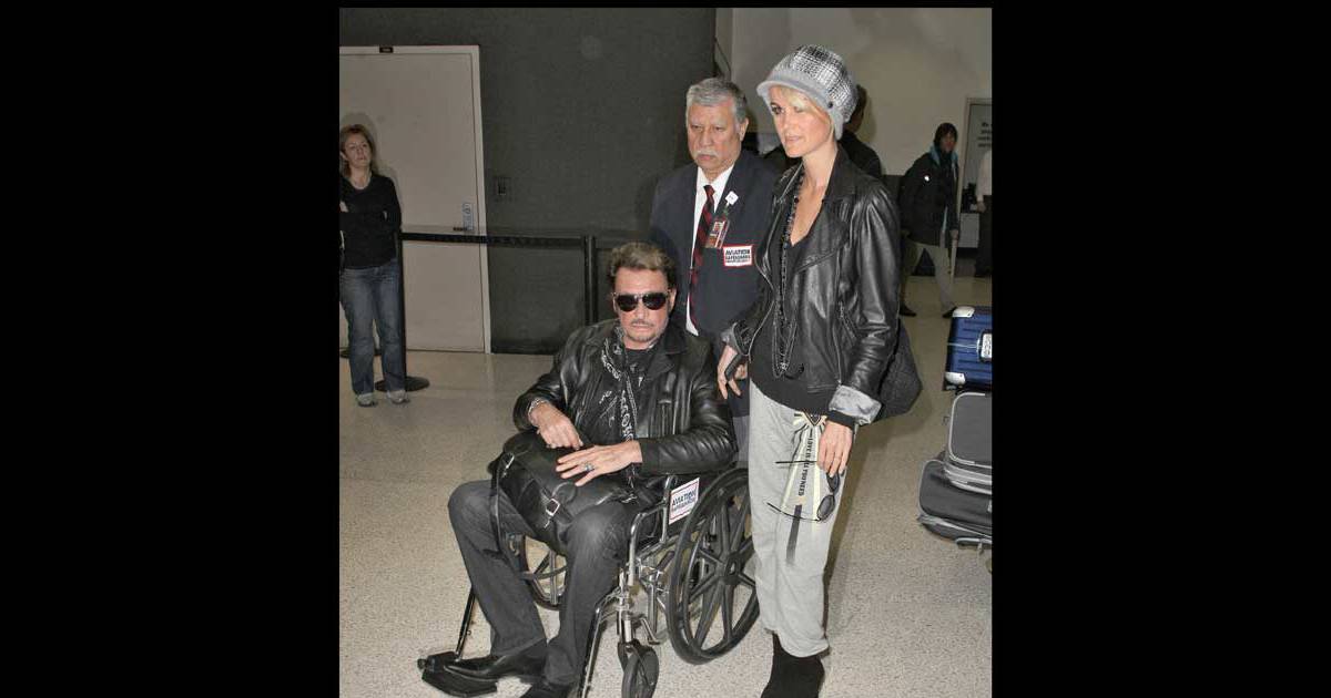 Johnny Hallyday Et Laeticia Hallyday A Son Arrive A La Le 1er Decembre Purepeople