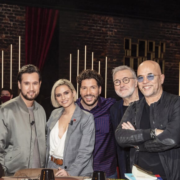 Exclusif - Odah, Dako, Clara Morgane, Redouane Bougheraba, Laurent Ruquier, Pascal Obispo - Backstage pendant l'émission On Est En Direct (OEED) , présentée par Laurent Ruquier et diffusée en direct le 16 janvier 2021 sur France 2 à Paris le 16 janvier 2021 © Jack Tribeca / Bestimage 