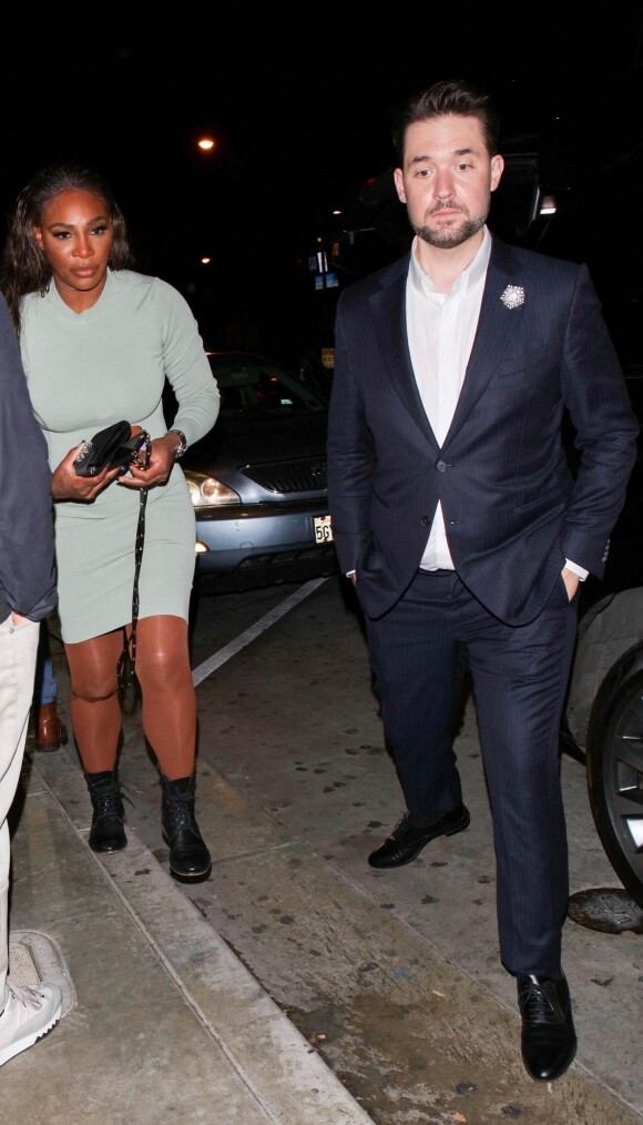 Exclusif - Serena Williams et son mari Alexis Ohanian vont dîner au restaurant "Catch" à Los Angeles, après la première de "King Richard" à Los Angeles, le 14 novembre 2021. 