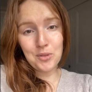 Chloé, ex-candidate des "Reines du shopping" épingle Cristina Cordula pour une remarque blessante sur son corps - Tik Tok