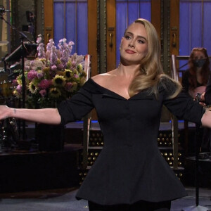 Adele dans l'émission Saturday Night Live à Los Angeles, le 24 octobre 2020