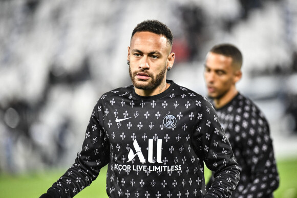 Neymar (psg) - Match de football en ligue 1 Uber Eats : Le PSG bat Bordeaux 3 - 2 au stade Matmut Atlantique le 6 novembre 2021. © Thierry Breton / Panoramic / Bestimage
