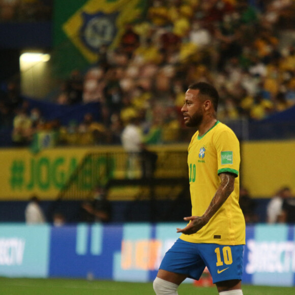 Neymar Jr. lors du match éliminatoire pour la coupe du monde opposant le Brésil à l'Uruguay au Arena da Amazônia à Manaus, Brésil, le 14 octobre 2021. © Fotoarena/Panoramic/Bestimage