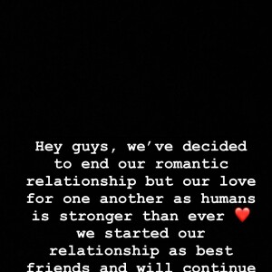 Camilla Cabello et Shawn Mendes annoncent leur rupture sur Instagram. Le 18 novembre 2021.