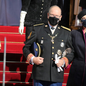 Le prince Albert II de Monaco, la princesse Charlène de Monaco - Sorties - La famille princière assiste à la messe d'action de grace avec Te Deum à la cathédrale de Monaco à l'occasion de la Fête Nationale 2020 de la principauté de Monaco le 19 novembre 2020. © Cyril Dodergny / Nice Matin / Bestimage