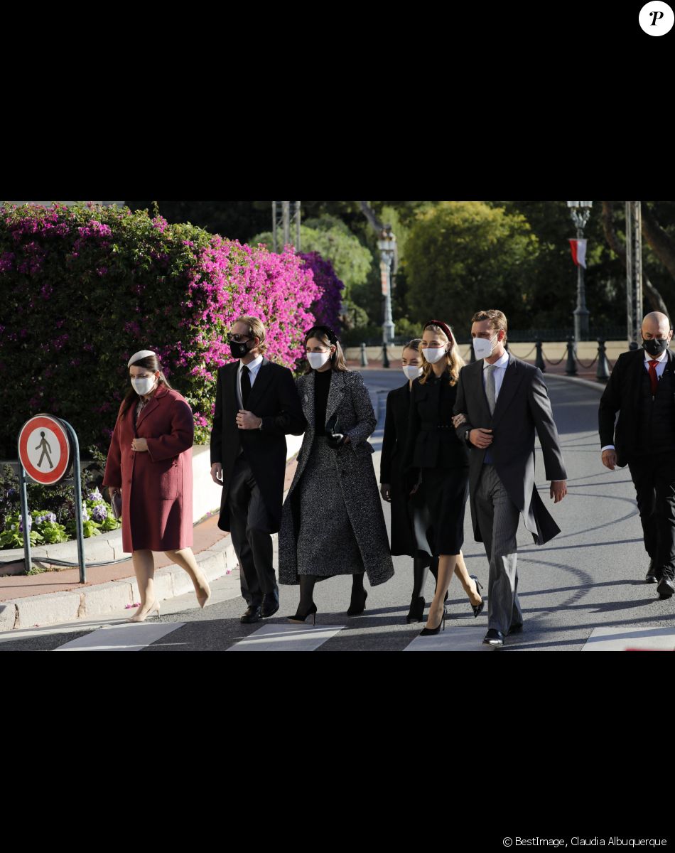 Mélanie de Massy (de Lusignan), Andrea Casiraghi, Tatiana Casiraghi (Tatiana Santa Domingo), la princesse Alexandra de Hanovre (habillée en Dior), Beatrice Borromeo (habillée en Dior) (habillée en Dior), Pierre Casiraghi - La famille princière assiste à la messe d'action de grace avec Te Deum à la cathédrale de Monaco à l'occasion de la Fête Nationale 2020 de la principauté de Monaco le 19 novembre 2020. © Claudia Albuquerque / Bestimage