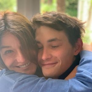 Aurélien Enthoven et sa mère Carla Bruni sur Instagram. 2021.