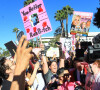 Les supporters de Britney Spears fêtent la fin de sa tutelle lors du Britney Spears Rally à Los Angeles.