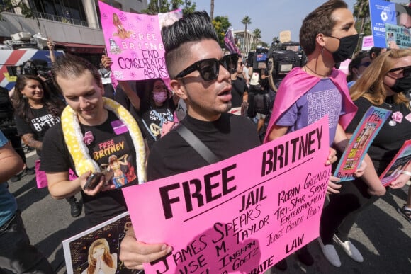 Manifestation des supporters de Britney Spears à Los Angeles, en faveur de la levée de la tutelle de son père. Le 29 septembre 2021 