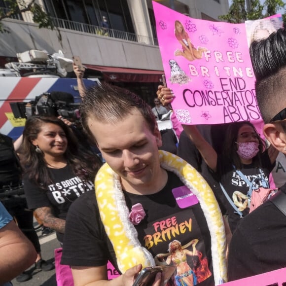 Manifestation des supporters de Britney Spears à Los Angeles, en faveur de la levée de la tutelle de son père. Le 29 septembre 2021 