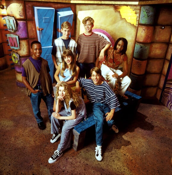 Tate Lynche, Ryan Gosling, Justin Timberlake, Nita Booth, T.J. Fantini, Christina Aguilera, Britney Spears au Mickey Mouse Club, entre 1989 et 1994.
