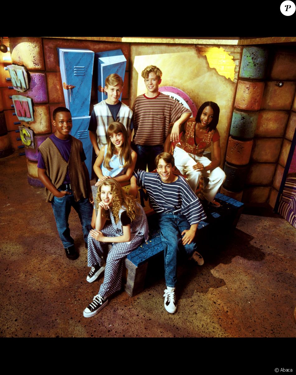 Tate Lynche, Ryan Gosling, Justin Timberlake, Nita Booth, T.J. Fantini, Christina Aguilera, Britney Spears au Mickey Mouse Club, entre 1989 et 1994.