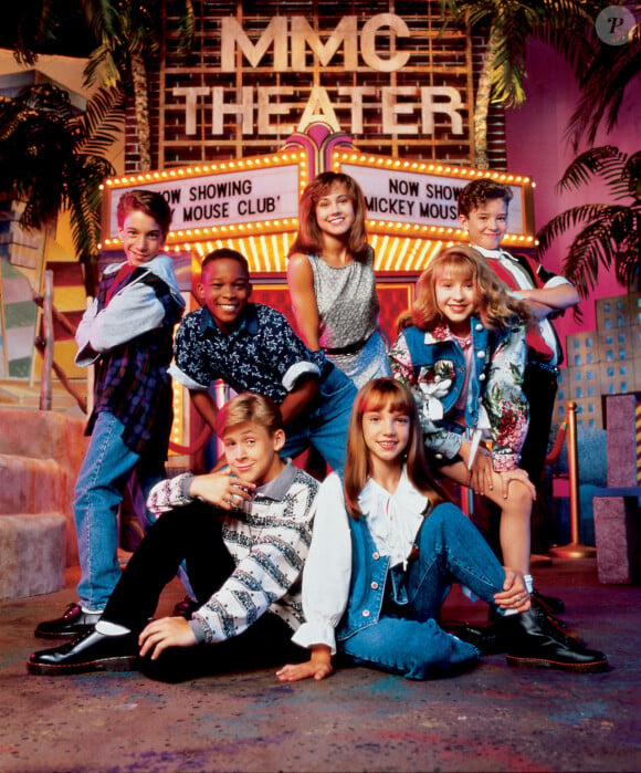 Nikki DeLoach, Justin Timberlake, Christina Aguilera, Britney Spears, Ryan Gosling, T.J. Fantini, Tate Lynche au Mickey Mouse Club, entre 1989 et 1994.