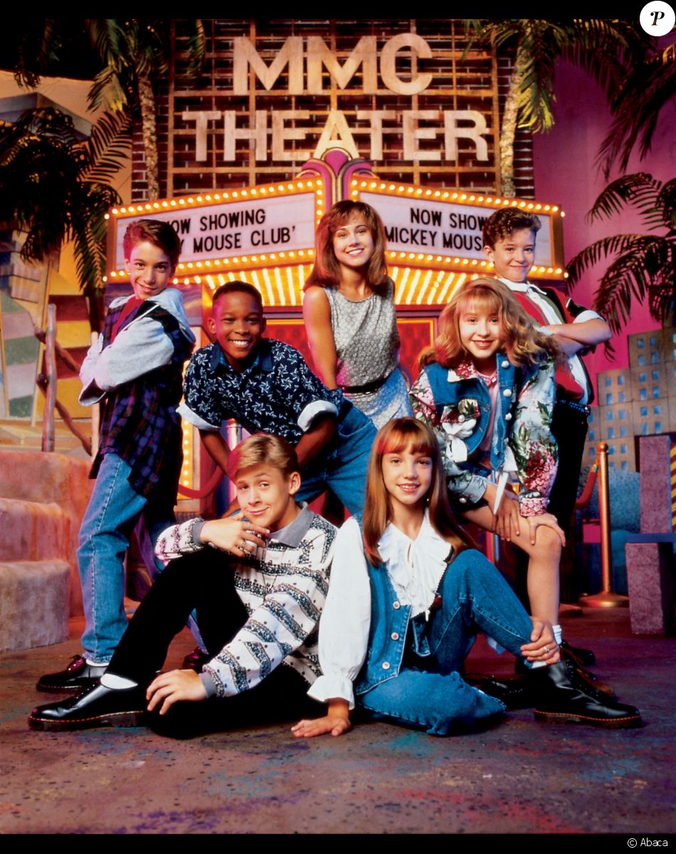 Nikki DeLoach, Justin Timberlake, Christina Aguilera, Britney Spears, Ryan Gosling, T.J. Fantini, Tate Lynche au Mickey Mouse Club, entre 1989 et 1994.
