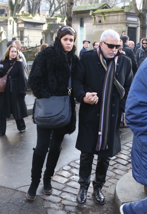 Bernard Lavilliers - Obseques de Jean-Louis Foulquier au cimetiere de Montmartre a Paris. Le 14 decembre 2013