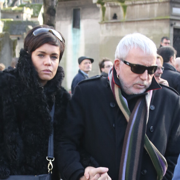 Bernard Lavilliers - Obseques de Jean-Louis Foulquier au cimetiere de Montmartre a Paris. Le 14 decembre 2013
