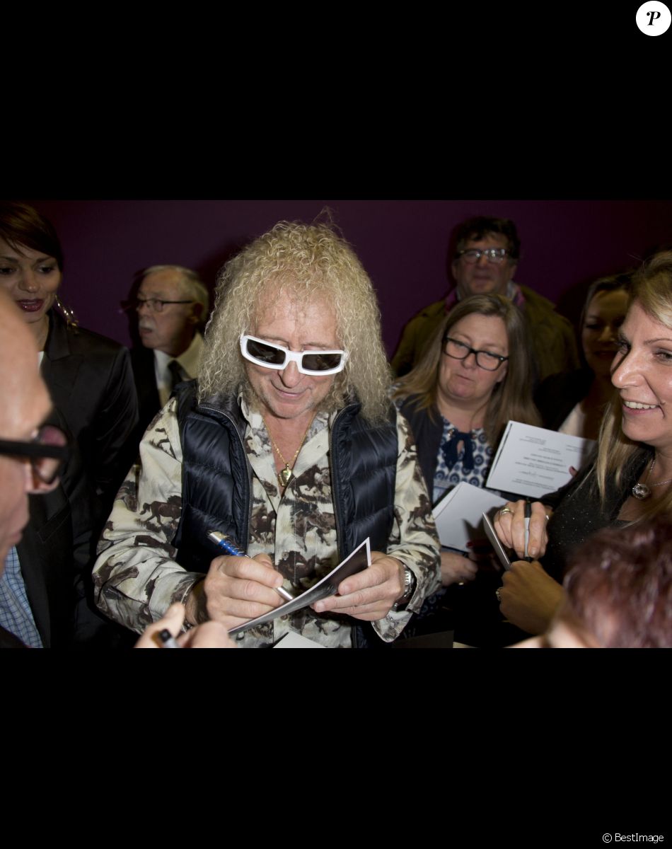 Michel Polnareff - Inauguration du centre culturel Michel Polnareff à Fontenay-Trésigny le 25 novembre 2016 Michel Polnareff a vécu dans ce village en 1987 et 1988 dans le bar de Mr et Mme Troisvallet.