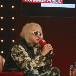 Michel Polnareff, Vincent Perrot - Michel Polnareff sur l'émission de Vincent Perrot "Stop ou Encore" sur RTL à Paris le 23 novembre 2016.