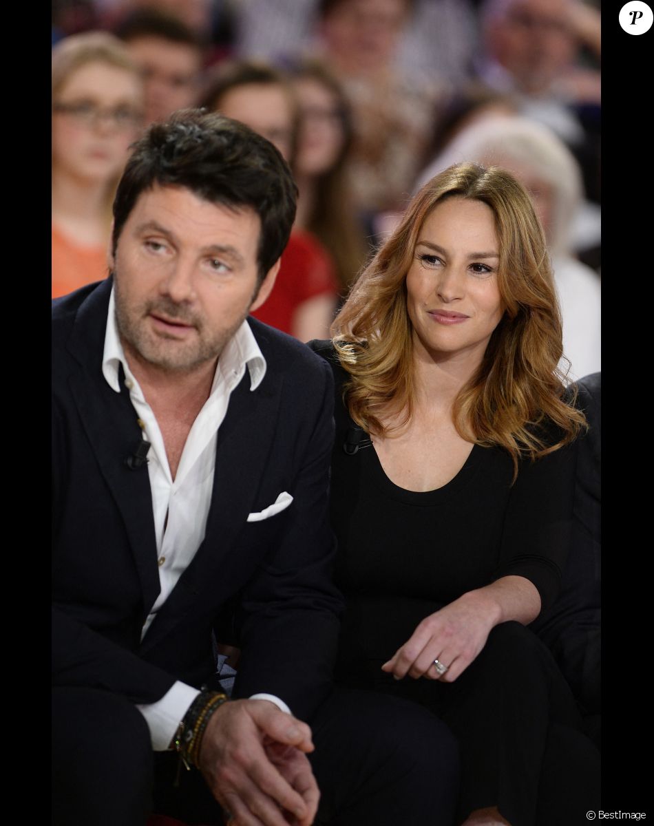Philippe Lellouche et sa femme Vanessa Demouy en promotion pour la pièce de théâtre "L'appel de Londres" à la Gaité Montparnasse - Enregistrement de l'émission "Vivement Dimanche" à Paris le 1er Avril 2015.