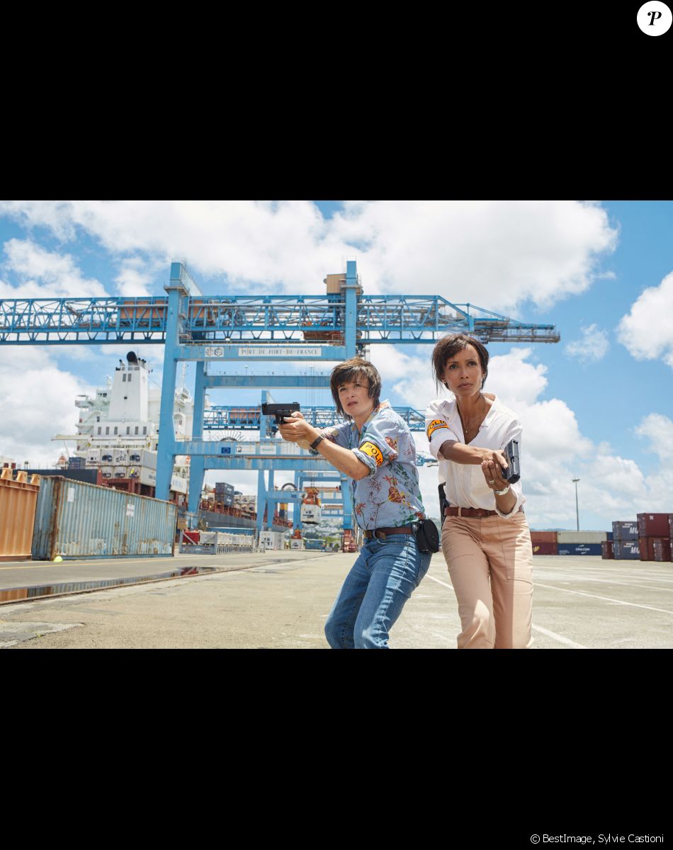 Exclusif - Sonia Rolland et Béatrice de la Boulaye sur le tournage de la saison 2 de la série "Tropiques criminels" en Martinique, qui sera diffusée à partir du 19 février 2021 sur France 2. Juillet 2020 © Sylvie Castioni / Bestimage