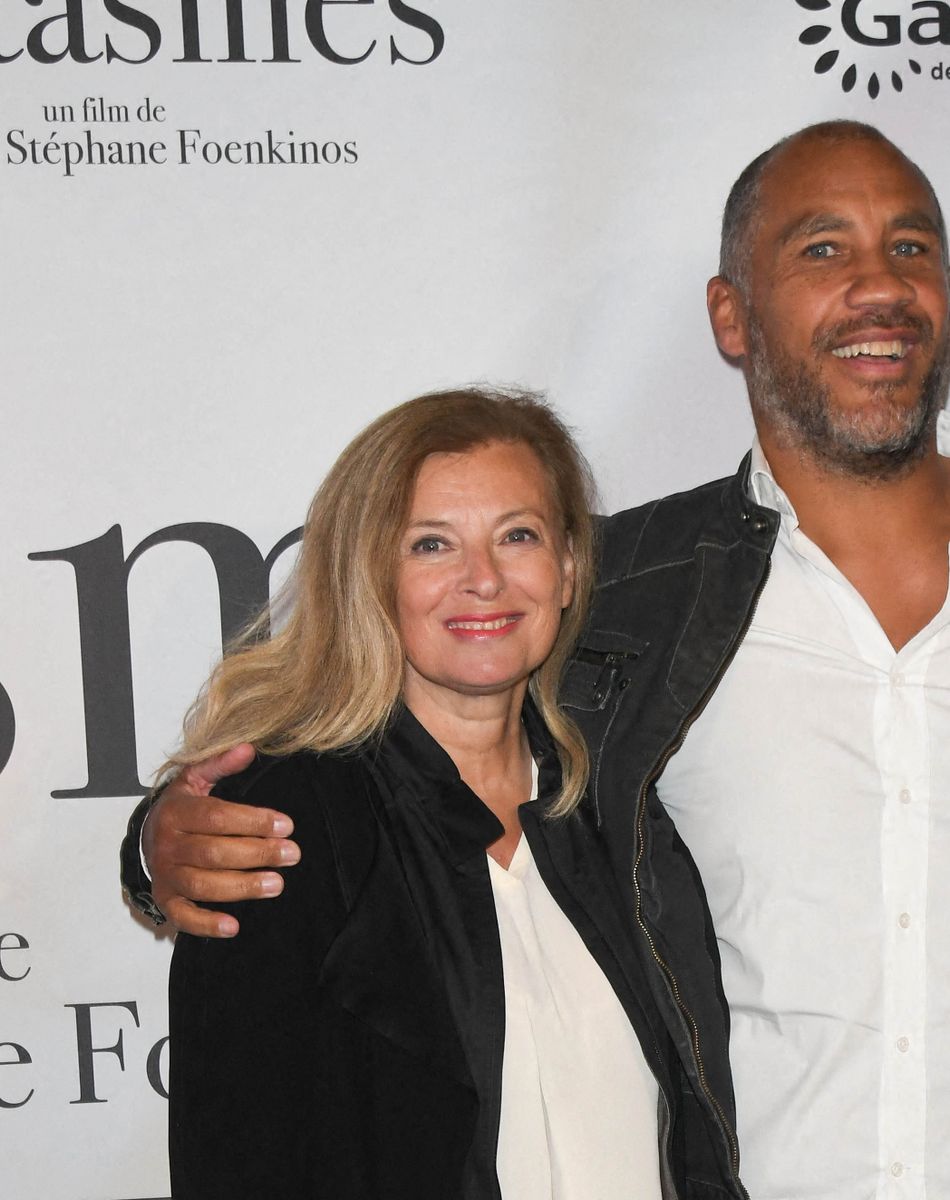 Valérie Trierweiler et son compagnon Romain Magellan - Avant-première du film "Les fantasmes" au cinéma Pathé Wepler à Paris. Le 24 juin 2021