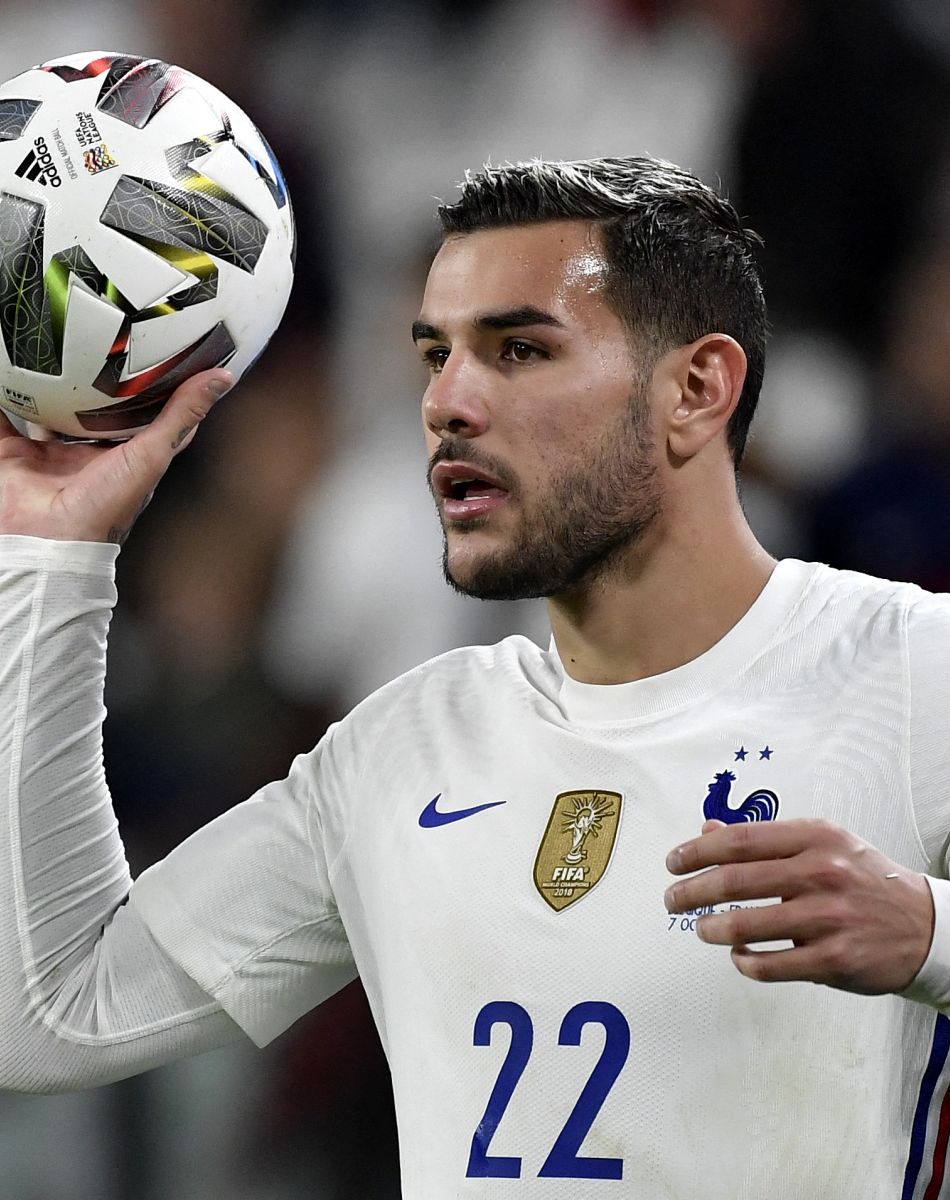 Theo Hernandez - Match de football en ligue des Nations : La France bat la Belgique 3-2 au Juventus Stadium à Turin