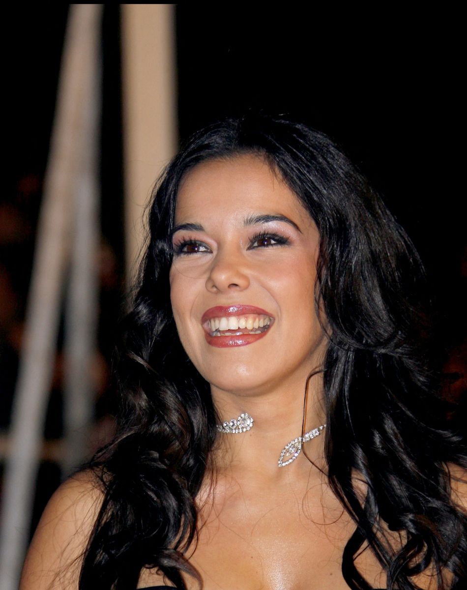 Beatriz Luengo - Cérémonie des NRJ Music Awards au Palais des Festivales de Cannes.