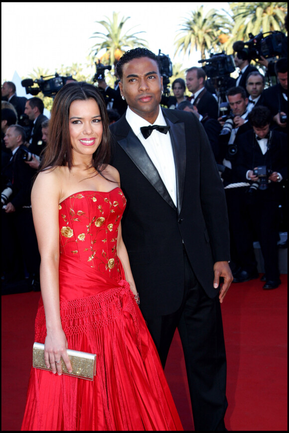 Beatriz Luengo et son mari Yotuel Romero - Montée des marches du film "Volver", 59e Festival de Cannes.