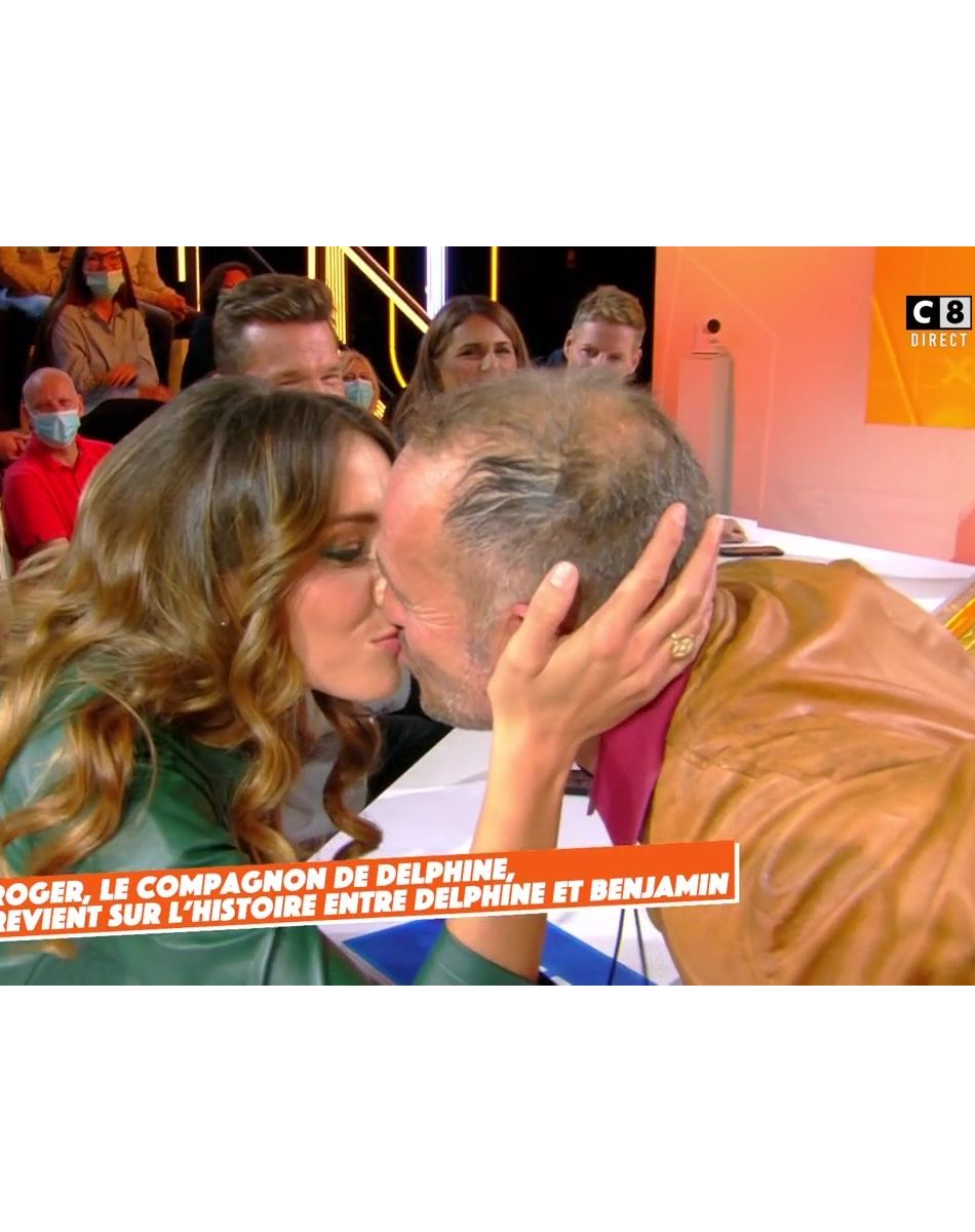 Delphine Wespiser et son compagnon Roger Erhart, déguisé en ranger, dans "TPMP".
