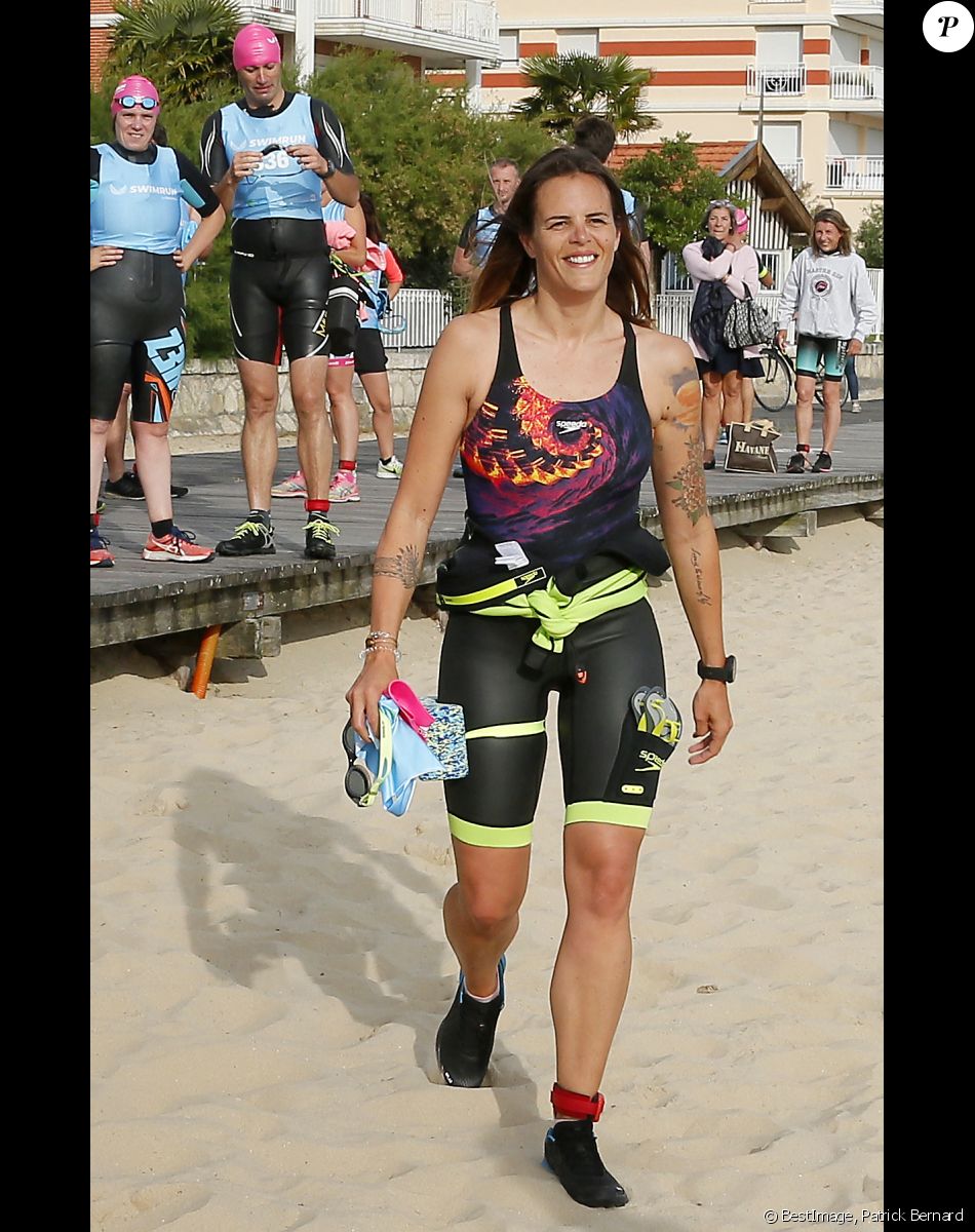 Exclusif - Laure Manaudou - La championne de natation L.Manaudou organise et lance la 1er édition de sa course, la "Swimrun" à Arcachon, France, le 23 juin 2019. Maintenant organisatrice de course avec son amie C.Gauzet, ancienne candidate de l'émission Koh-Lanta. Cette première édition de course et de nage était composée de 12 kilomètres de course dans le sable et 3 kilomètres de nage en mer. © Patrick Bernard/Bestimage