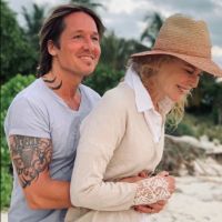 Nicole Kidman amoureuse et naturelle avec son mari Keith Urban, tendre instant à la plage