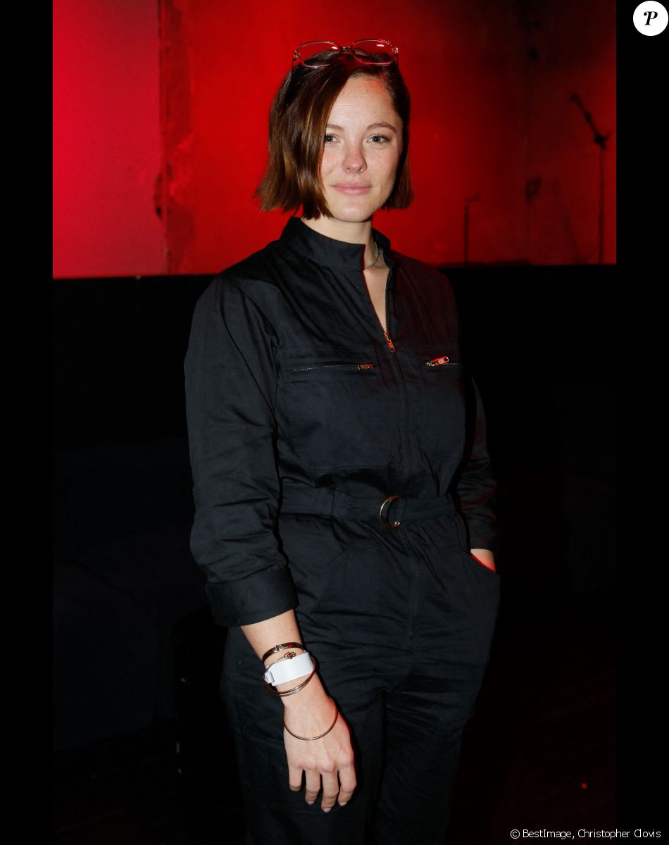 Exclusif - Barbara Probst (au casting du film "Laval, le collaborateur" diffusé le 2 novembre du France 3) assiste à la soirée dans le cadre des expositions "six continents, ou plus (1 saison, 6 expositions, 50 artistes)" et de la sortie du film d'A. Maïga "Marcher sur l'eau" au Palais de Tokyo à Paris le 28 novembre 2021. © Christophe Clovis / Bestimage