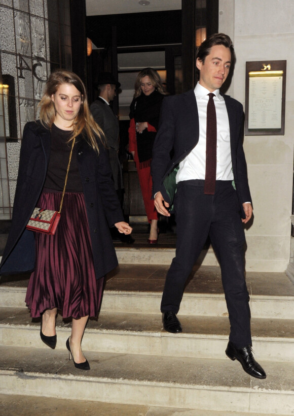 La princesse Beatrice d'York et son compagnon Edoardo Mapelli Mozzi à la sortie du restaurant "34" dans le quartier de Mayfair à Londres. Le 15 avril 2019