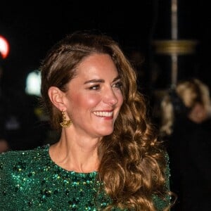 Kate Catherine Middleton - Le duc et la duchesse de Cambridge à leur arrivée au "Royal Variety Performance 2021" au Royal Albert Hall à Londres. Le 18 novembre 2021