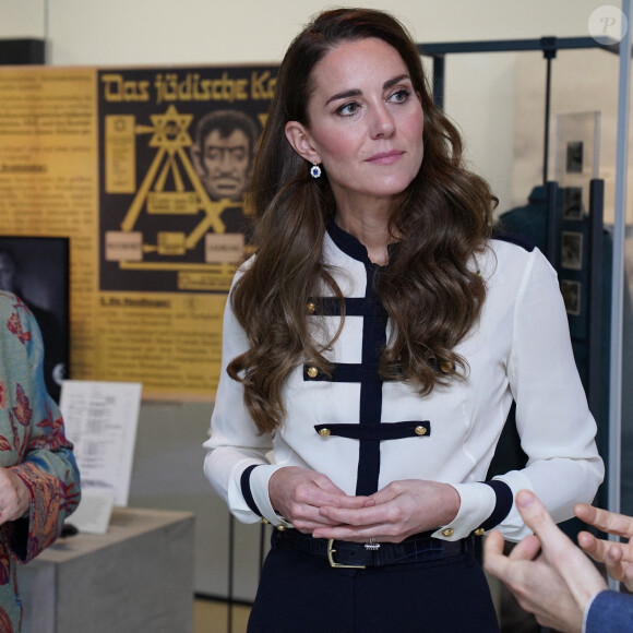 Catherine (Kate) Middleton, duchesse de Cambridge, visite le musée de la guerre (L'Imperial War Museum London) à Londres, Royaume Uni, le 10 novembre 2021.