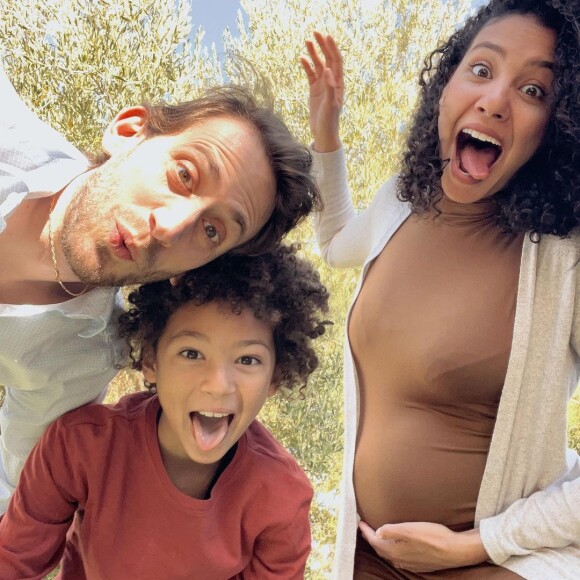 Chloé Mortaud, ex-Miss France, est enceinte de son deuxième enfant !