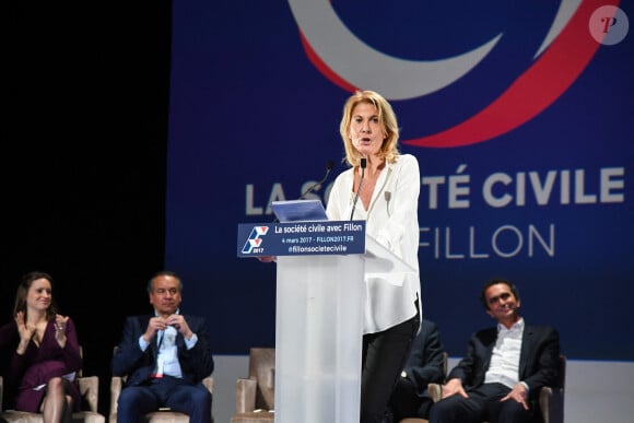 Muriel Réus - François Fillon présente son projet devant la société civile lors de la campagne pour l'élection présidentielle à Aubervilliers le 4 mars 2017