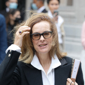 Carole Bouquet - Sorties du 2e défilé Chanel au musée Galliera à Paris, le 6 juillet 2021. © Clovis-Veeren/Bestimage