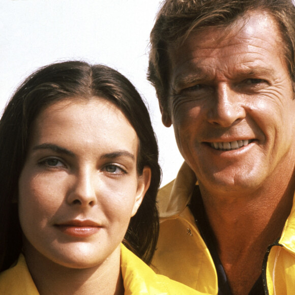 Carole Bouquet et Roger Moore dans le film "James Bond, for your eyes only". © United Artists via Entertainment Pictures/ZUMAPRESS.com / Bestimage