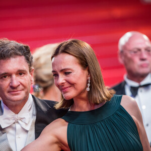 Carole Bouquet, son compagnon Philippe Sereys de Rothschild et Paul Rassam - Descente des marches du film "The Little Prince" lors du 68e Festival de Cannes à Cannes. Le 22 mai 2015.