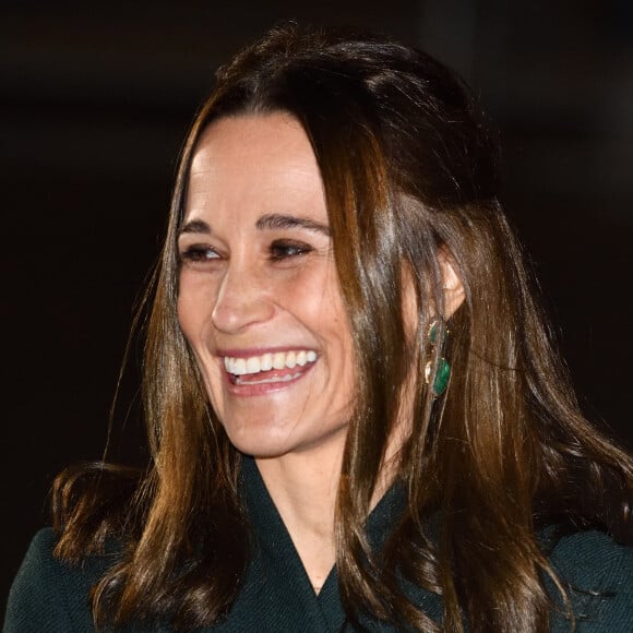 Pippa Middleton - La famille royale arrive au service de chant communautaire Together At Christmas à l'abbaye de Westminster à Londres le 8 décembre 2021.