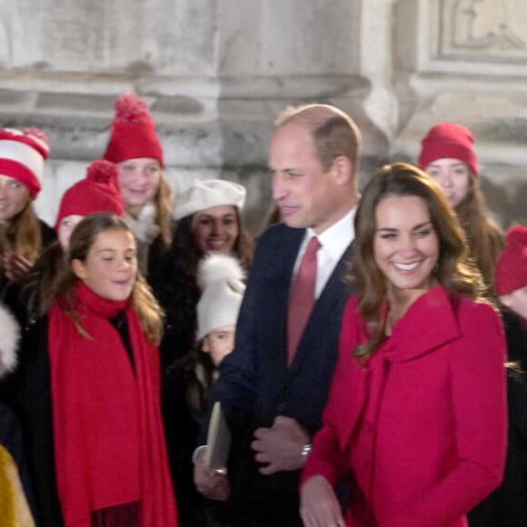 Le prince William, duc de Cambridge, et Catherine (Kate) Middleton, duchesse de Cambridge, assistent au service de chant communautaire Together At Christmas à l'abbaye de Westminster, à Londrtes, Royaume Uni, le 8 décembre 2021.