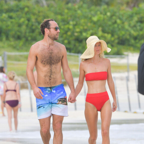 James Middleton et sa fiancée Alizée Thevenet en vacances à Saint Barthélemy le 2 janvier 2020.