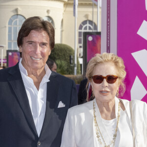 Sylvie Vartan et Tony Scotti - Première du film "Les choses humaines" lors de la 47e Festival du Cinéma Américain de Deauville. Le 11 septembre 2021. © Olivier Borde / Bestimage