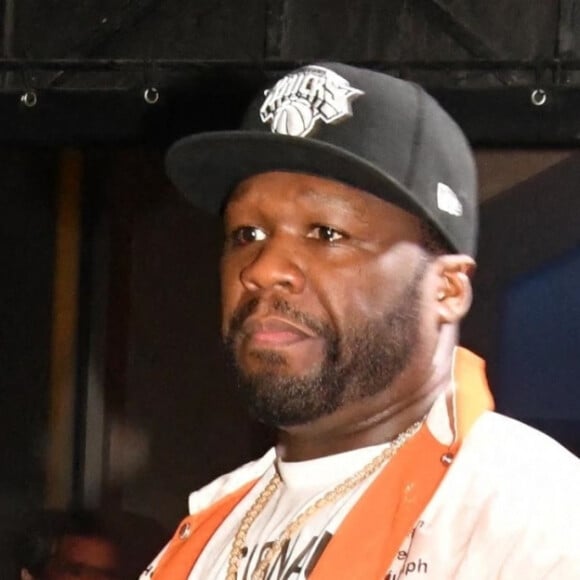 50 Cent à la sortie du match de playoff opposant les Knicks aux Hawks au MSG à New York City, New York, Etats-Unis, le 26 mai 2021. 
